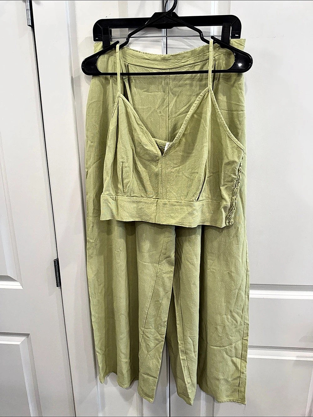 Green Wide Leg Pants Set Like New